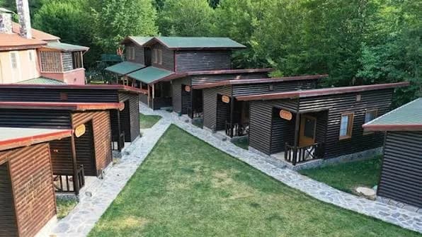 Abant Bahçeli Köşk Bungalow – Abant Bungalov – Fotoğraf 2